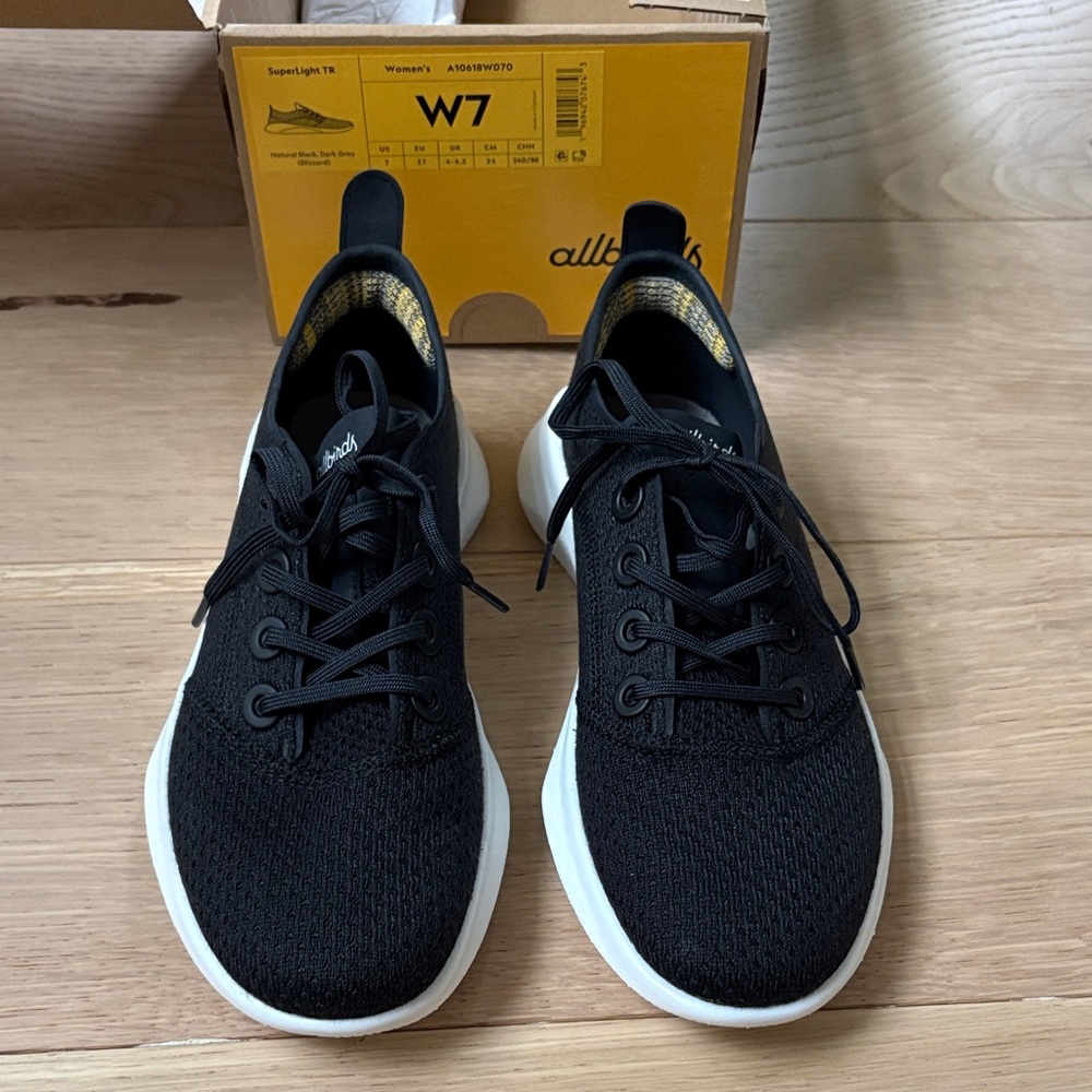 allbirds SuperLight Tree Runners - Natural Black/Dark Grey (Blizzard Sole) - Picture 3 of 8